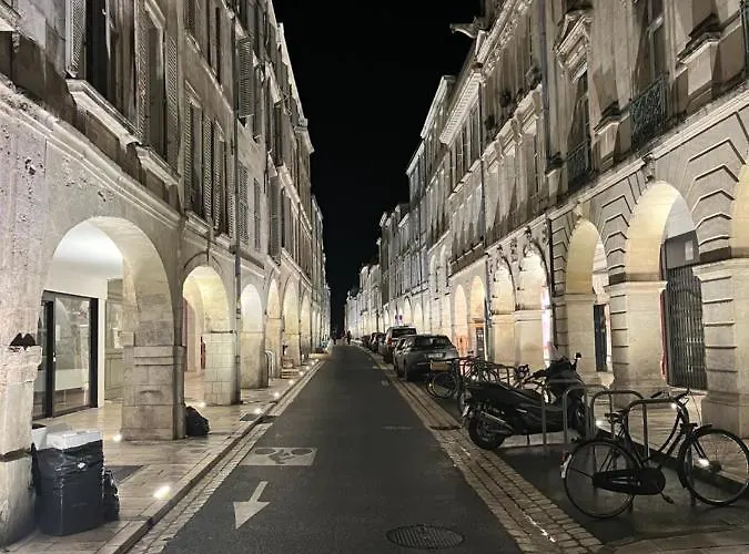 Cosy Avec Terrasse Privee Hypercentre 公寓